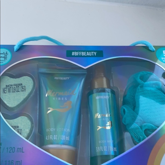 5 piece bath set - Picture 5 of 5